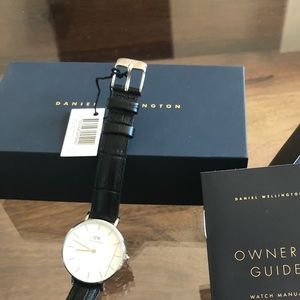 Daniel Wellington 32mm classic reader watch